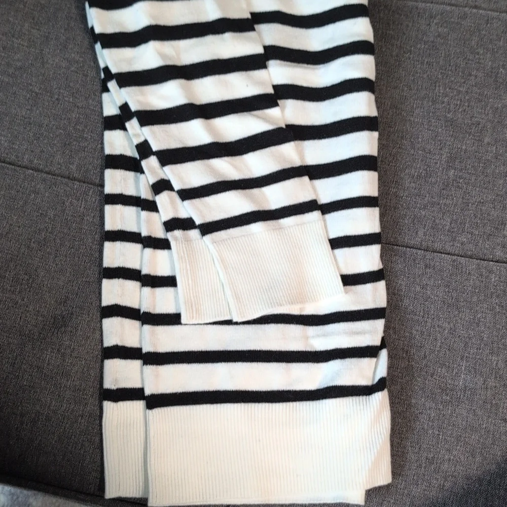 Merona Black and White Striped Cardigan - Picture 4 of 4